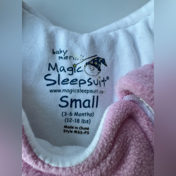 Baby Merlin’s Magic Sleepsuit Pink Fleece – Size Small (3–6 Month /12–18 pounds) - Picture 2 of 5